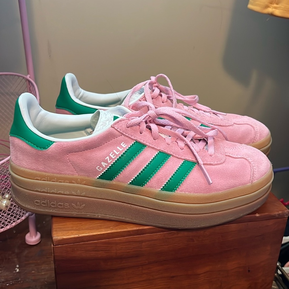 Adidas Gazelle Platform sneakers. Pink and green